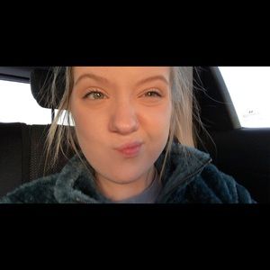 Meet your Posher, Luci